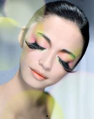 化妆 演绎明星,跟随名流风采，演绎时尚妆容传奇